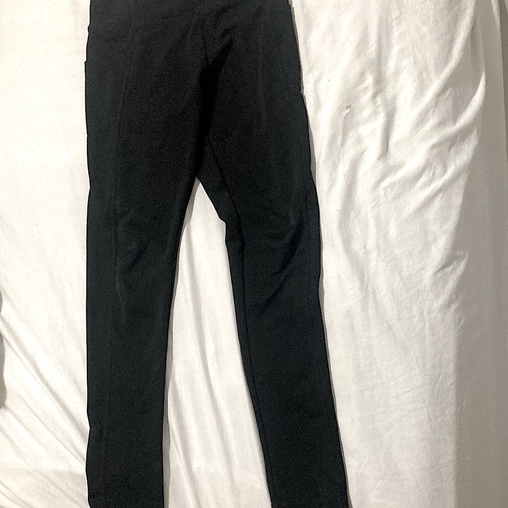 Black leggings